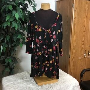 TORRID Size 1 black floral button down baby doll style 3/4 sleeve 🔝